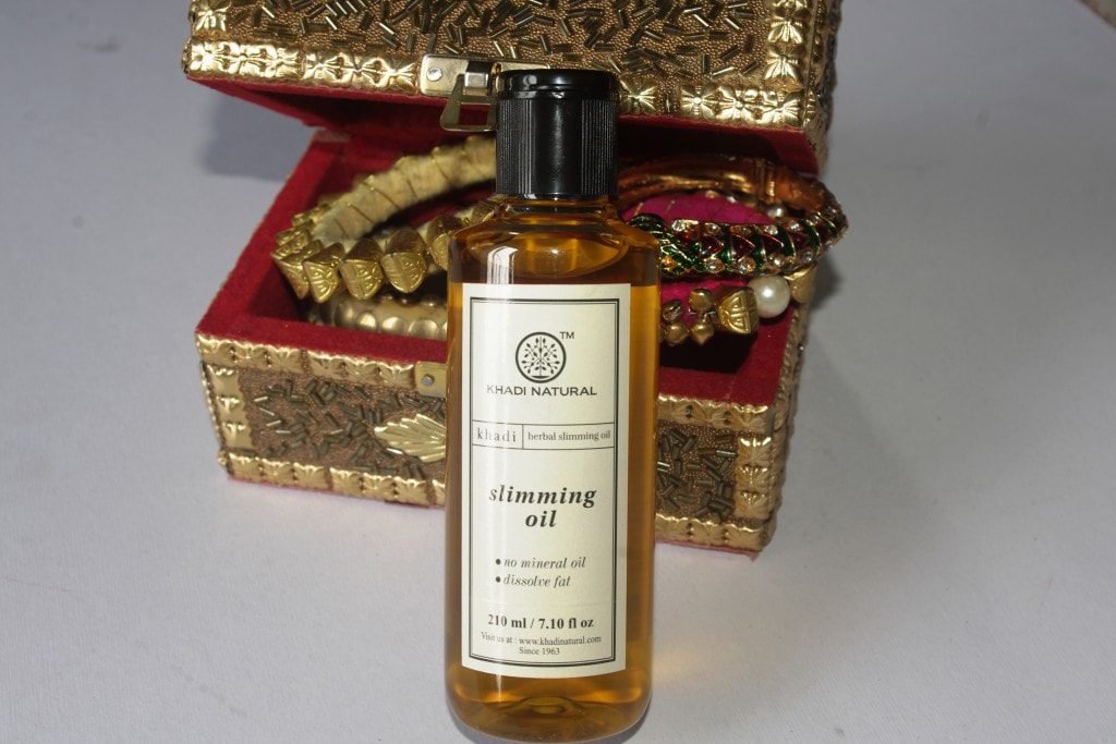 Salon-guru-india-khadi-natural-herbal-slimming-oil-review-1