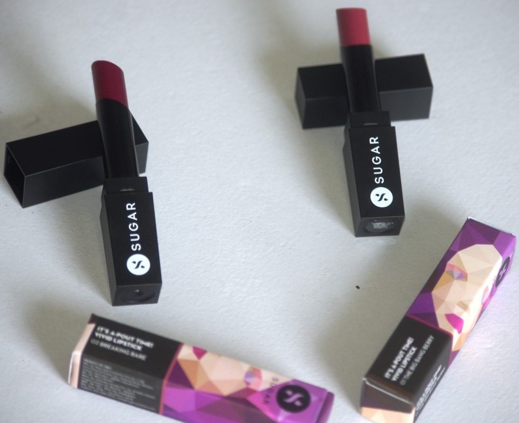 Sugar-Cosmetics-It’s-A-Pout-Time-Vivid-Lipstick!-01-The-Big-Bang-Berry-and-02-Breaking-Bare-Review-and-Swatch