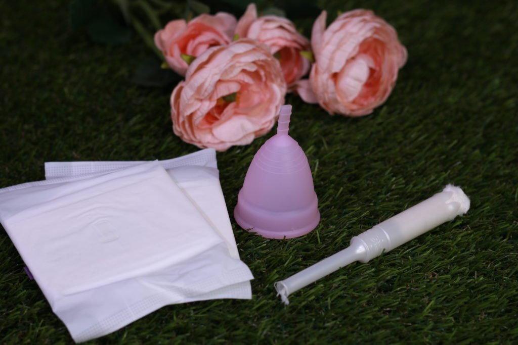 pad tampon menstrual cup